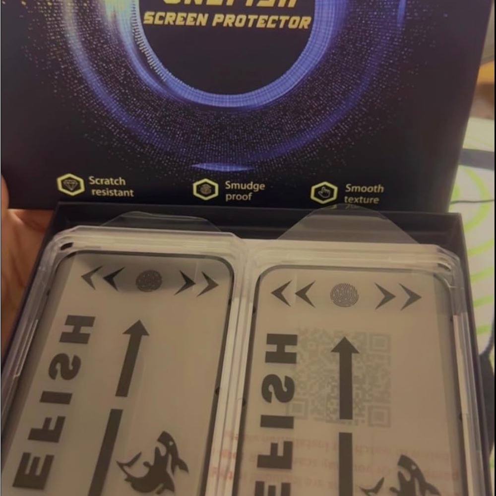 iPhone Screen Protector for 14 Pro Max & 15 Plus – Privacy Glass